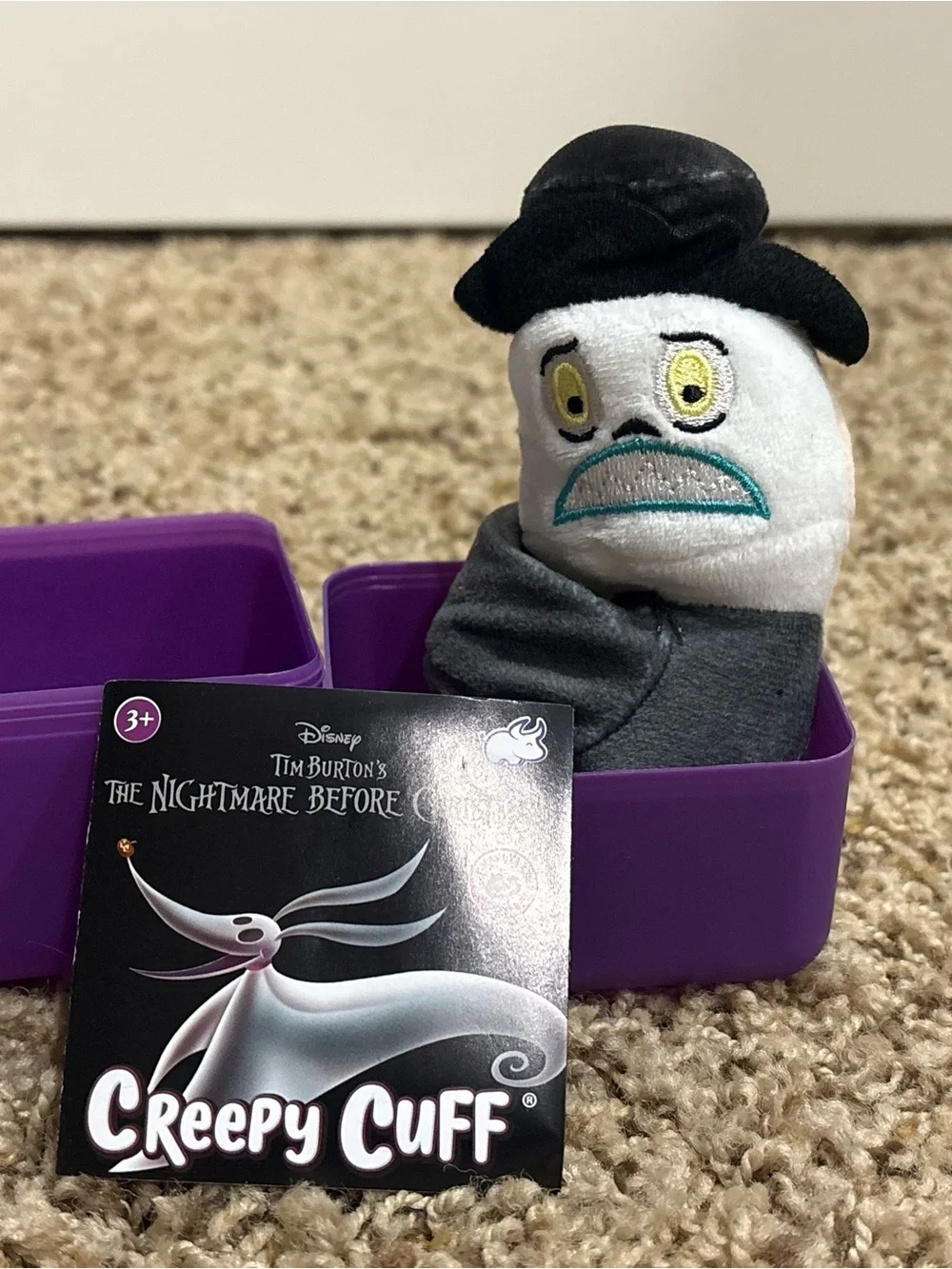 Disney The Nightmare Before Christmas Creepy Cuff Plush - White & Black